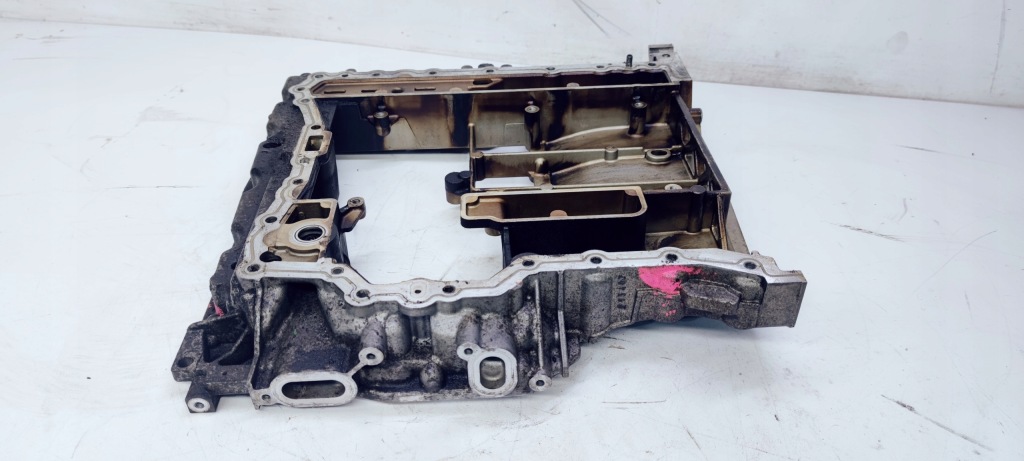 Піддон масляна напівблок двигуна audi a6 c6 2.4bdw 06e103603c Недорого