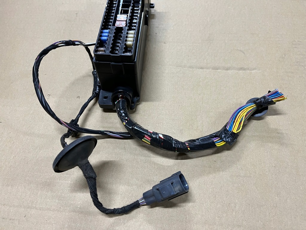 фото №5, Focus mk3 11- коробка предохранителей av6t14k131ac