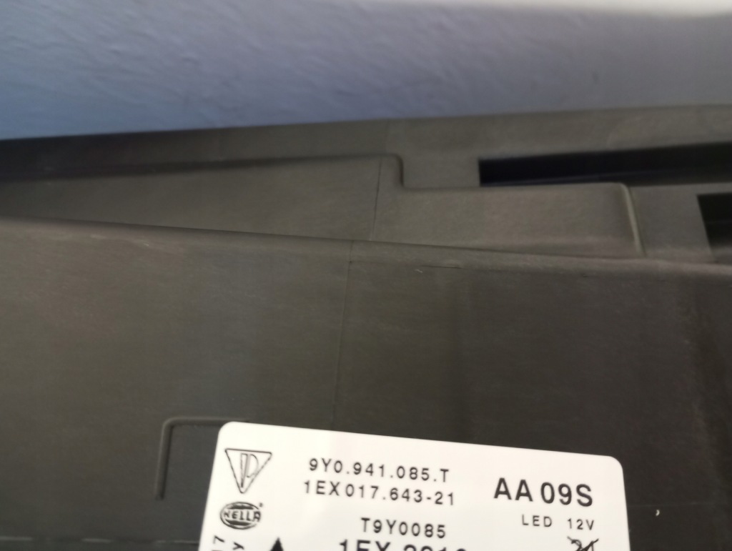 Фара фонари full led laser cayenne 9y0 рестайлинг  9y0941086t 9y0941085t новая Недорого