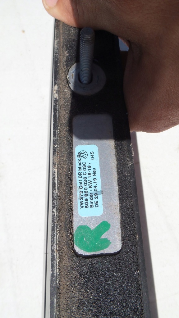 Vw golf 7 рестайлінг  рейлінги дахові 5g9860025c 5g9860026c relig правий ліве 2019 Зі Шроту