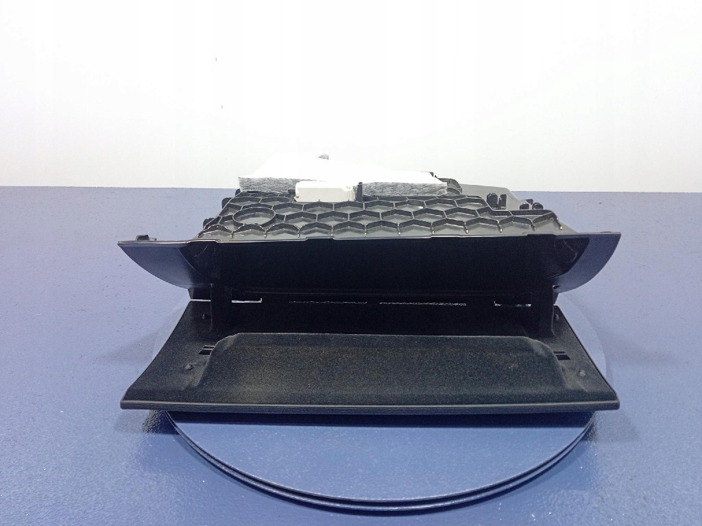 фото №5, Bmw m2 f87 f22 бардачок пассажира eu