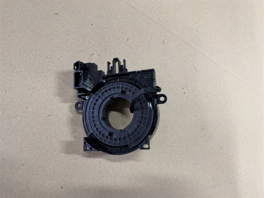 Стрічка шлейф подушка безпеки 255543182r renault trafic 4 iv 22-25r в Україні