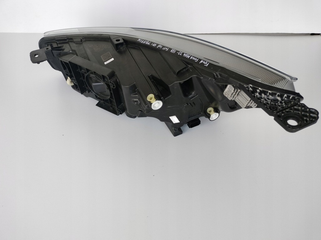 Фара правий фара ford focus mk4 22- рестайлінг  full led в Україні