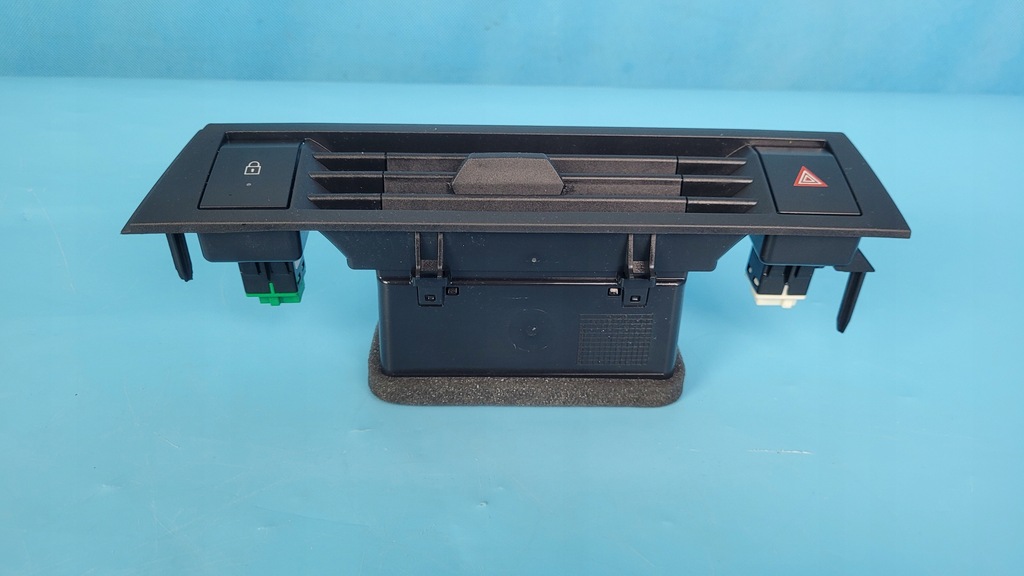 фото №13, Opel astra l vi gse 23r решётка обдув средняя 98400739 98400739zd