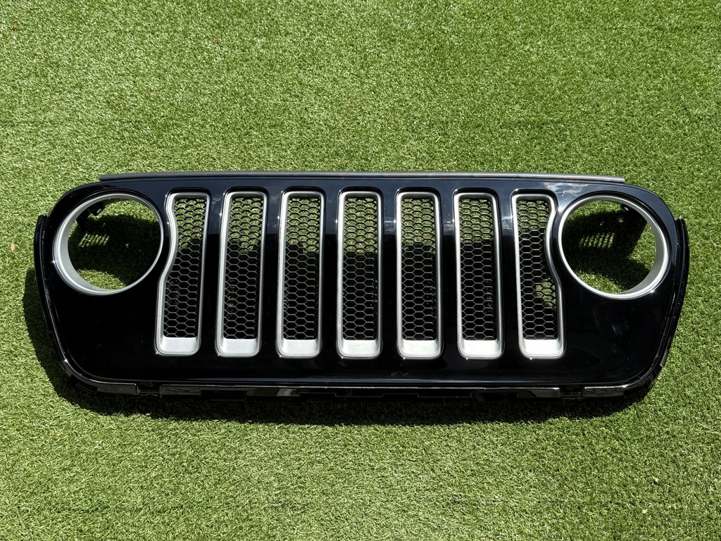 фото №1, Решітка радіатора решітка радіатора jeep wrangler jl sahara 6by79trma