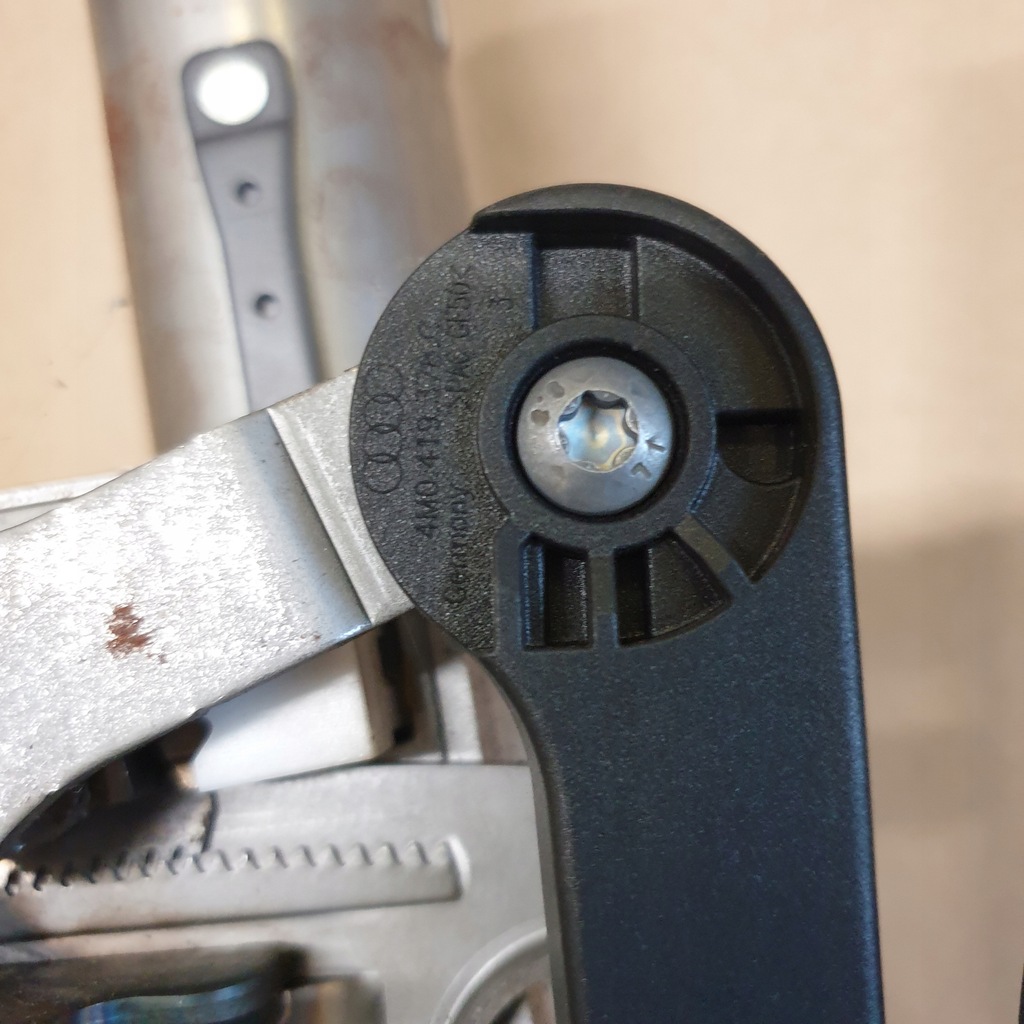 фото №8, Колонка рулевая шток audi a4 b9 a5 8w оригинальный номер eu