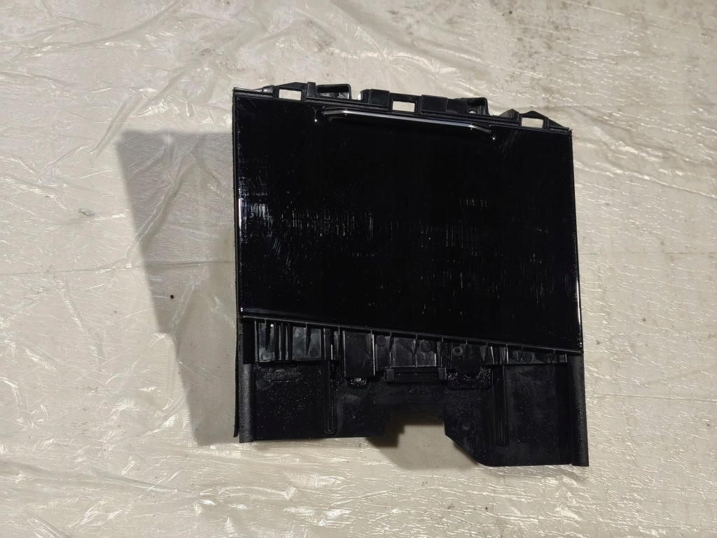 фото №1, Kia sportage v бардачок пепельница 84630-r2200 84630-r2210