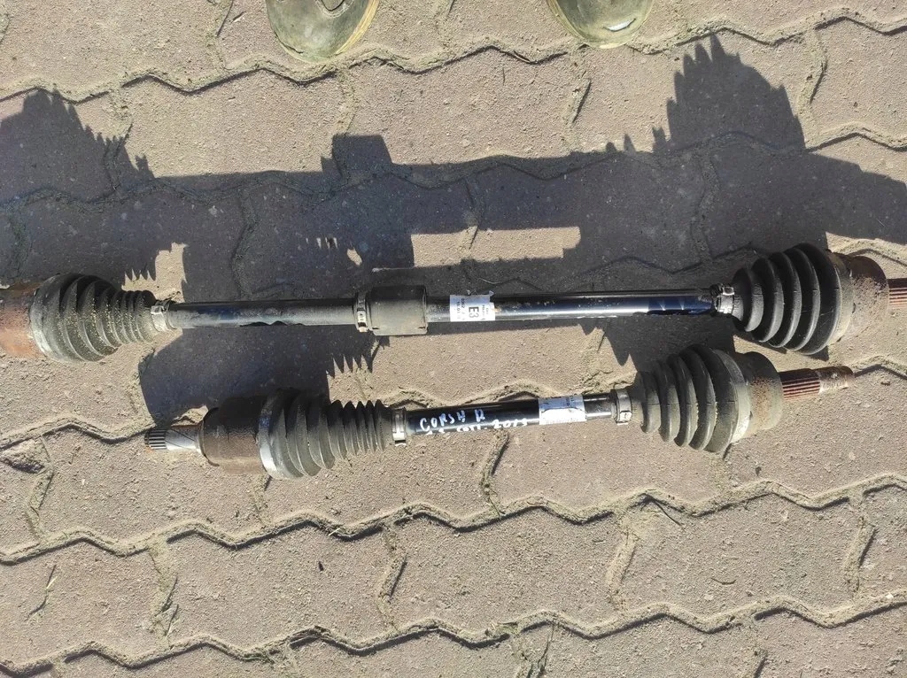 фото №1, Opel corsa d 2012 привідний вал комплект