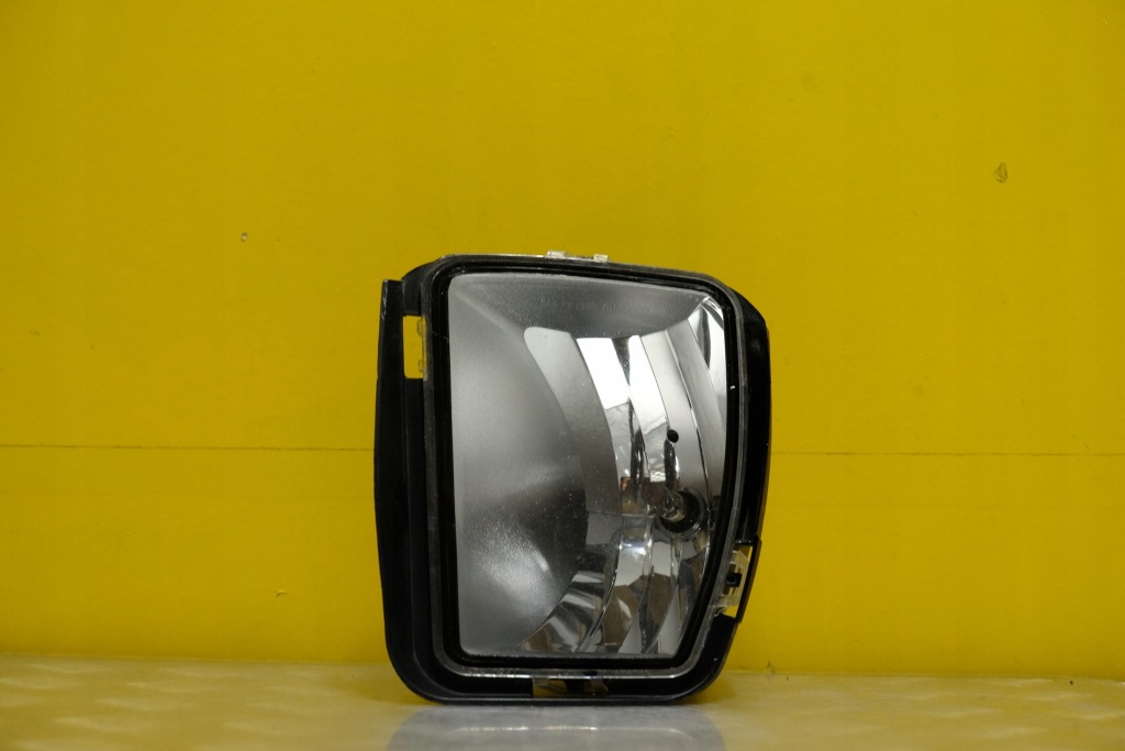 фото №1, Dodge ram 1500 2013-2018 протитуманна фара лампа перед l usa