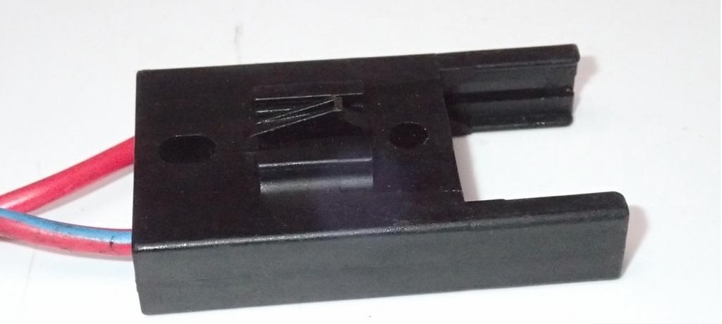 фото №6, Колодка штекер соединитель czarna 8a0937530 audi