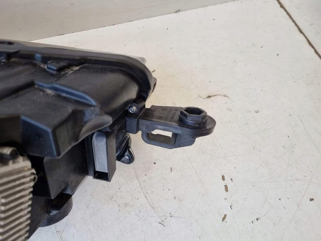 фото №11, Skoda scala 657 лампа перед led 657941015 a