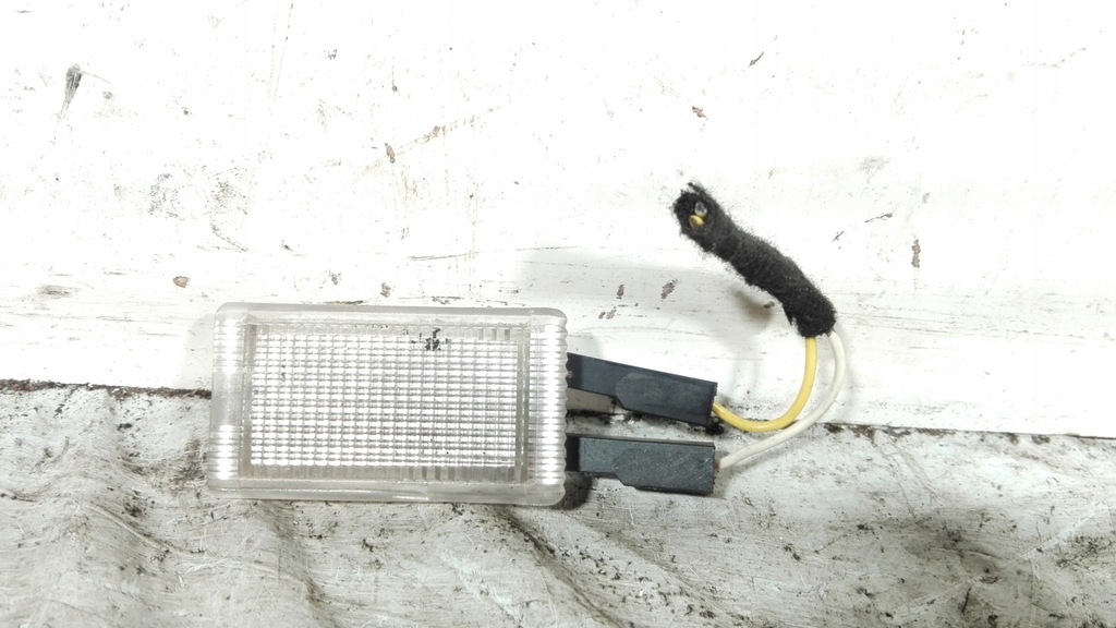 фото №1, Лампа освещение кабины салона volvo v40 40