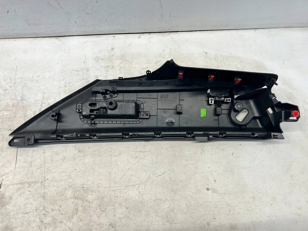 фото №7, Corolla e21 kombi обшивка багажника góra правая правый bez led 1