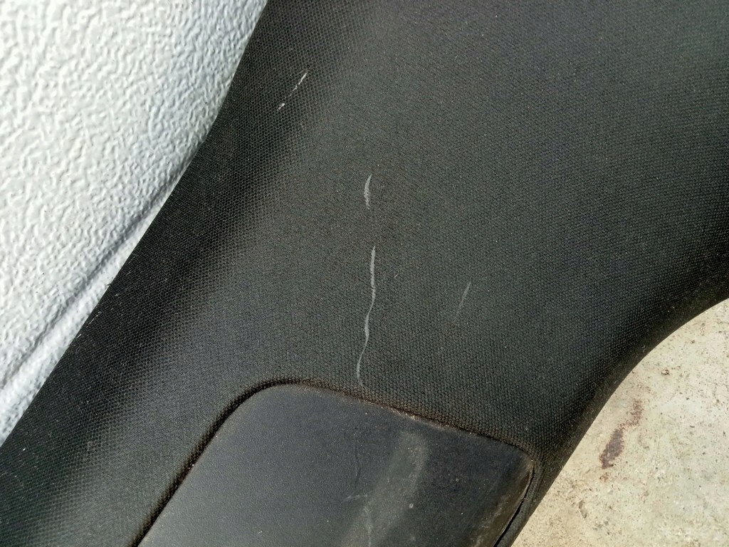 фото №8, Porsche taycan - обшивка захист правого стійка 9j1867234