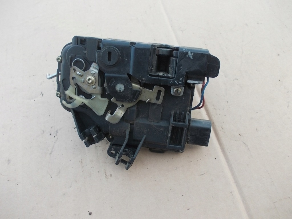 фото №8, Замок задний левый правый audi a6 c5