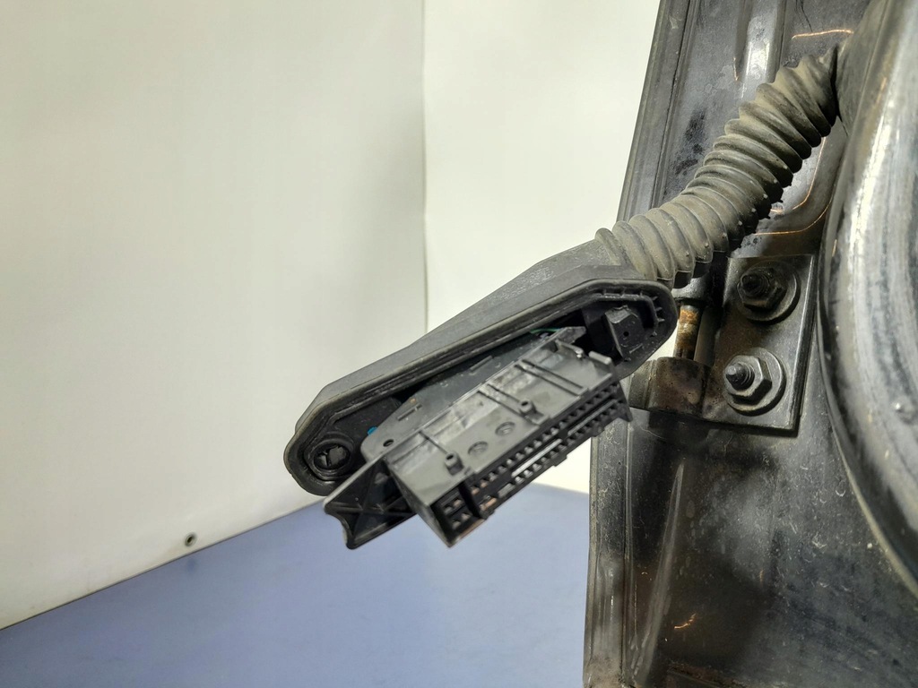 фото №13, Bmw 1 e87 lift двері перед праве 475