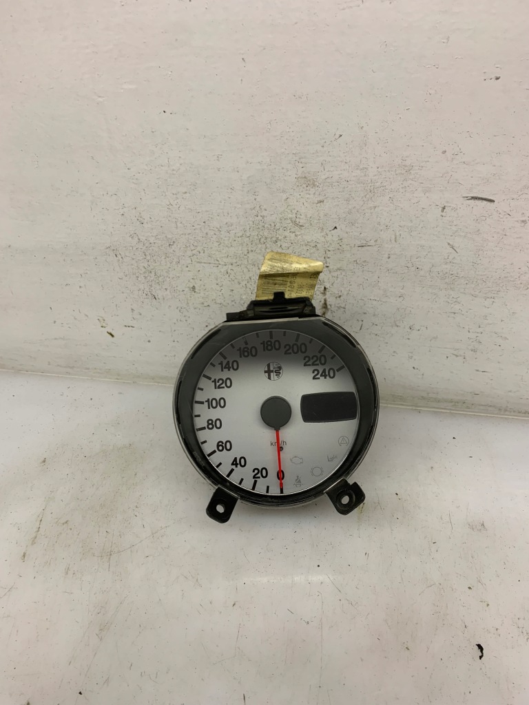 фото №1, Лічильник alfa romeo оригінальний номер 156050814