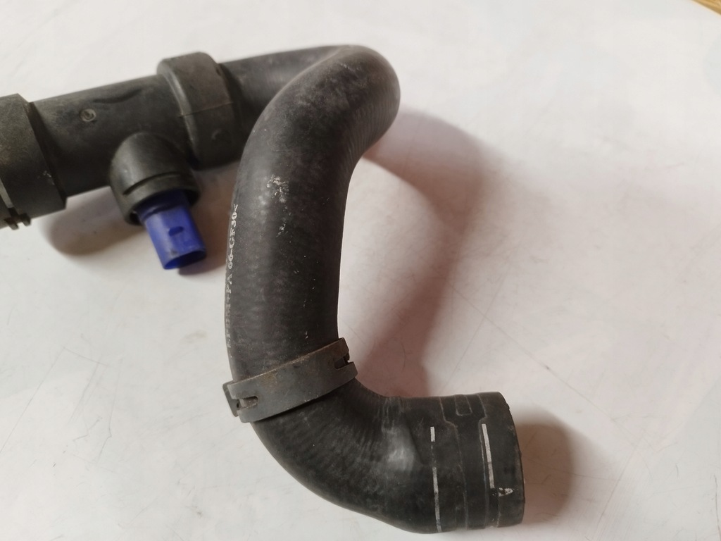 фото №11, Audi a4 b5 lift 2.8b wąż труба системи охолодження 8d0121049d