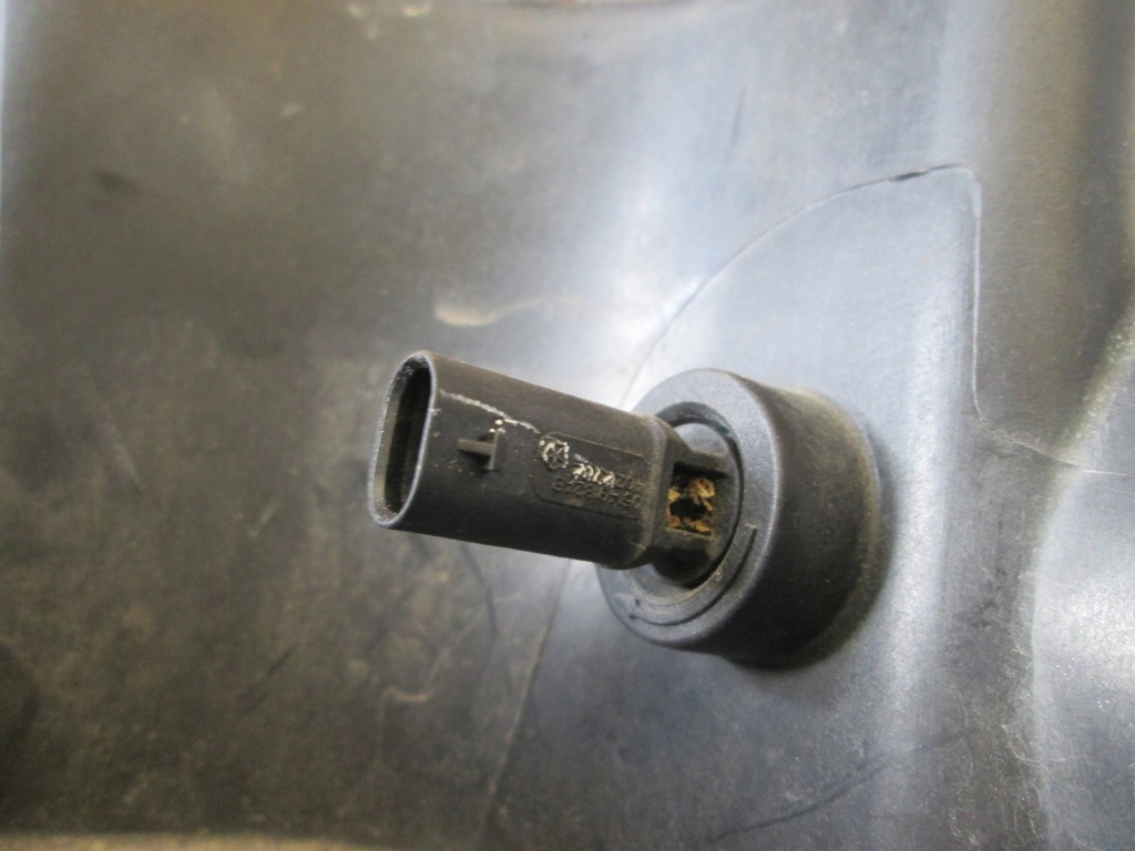 фото №12, Chrysler town country 11 3.6 резонатор корпус воздуха dodge grand caravan