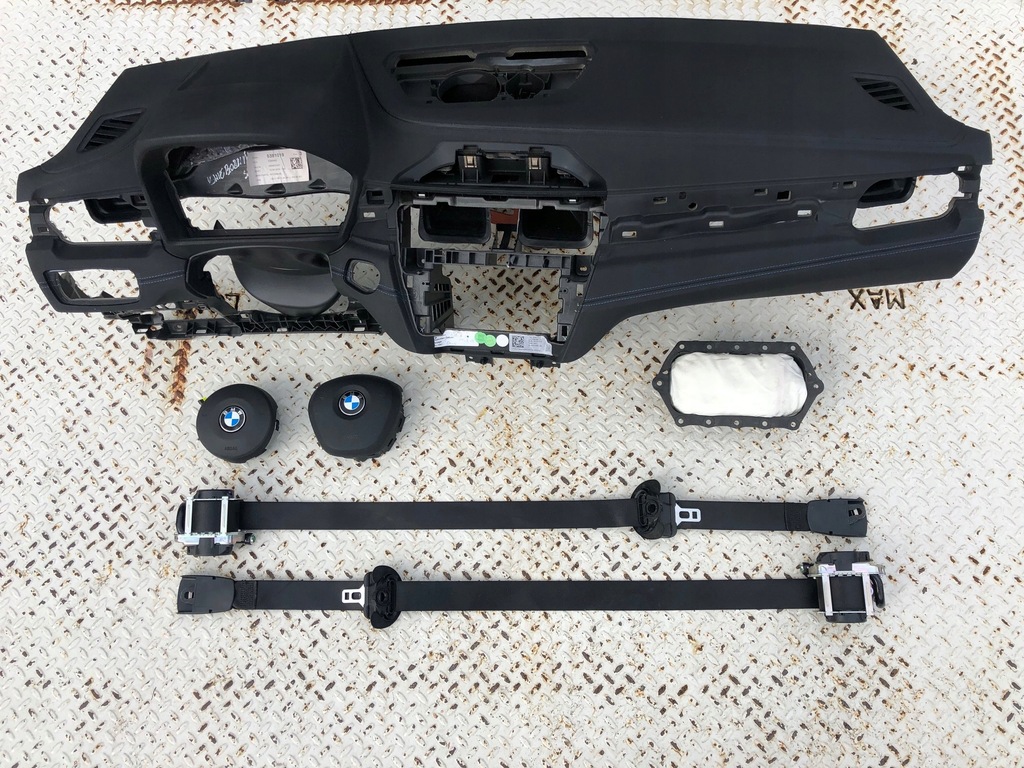 фото №1, Bmw x2 f39 приборная панель приборная панель консоль подушки безопасности ремни