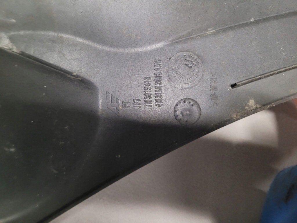 Жабо volkswagen sharan 1 рестайлинг  7m3819401a Киев