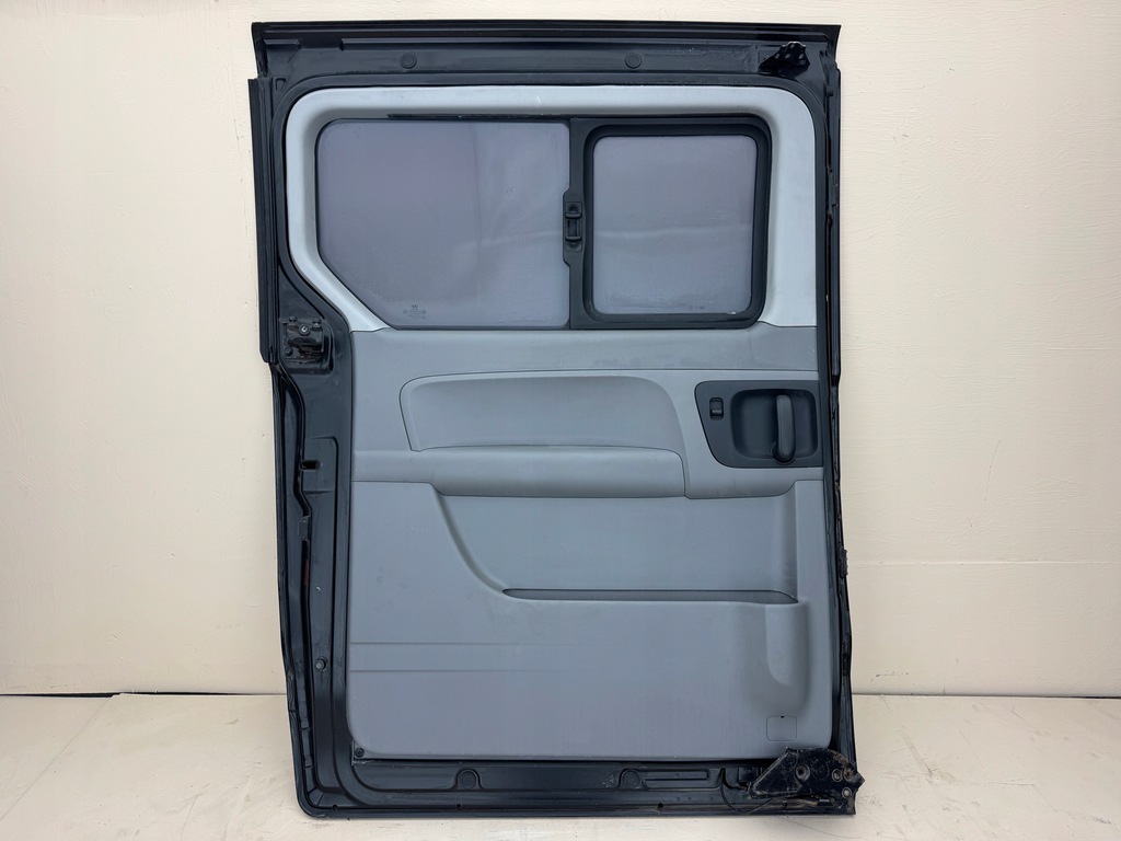 фото №13, Hyundai i800 h1 07-18r дверь левая боковой сдвижные