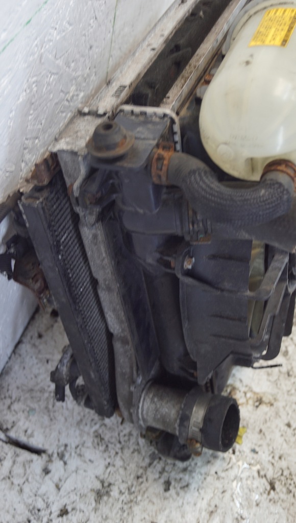 фото №10, Lexus is 220 комплект радіатор вентилятори