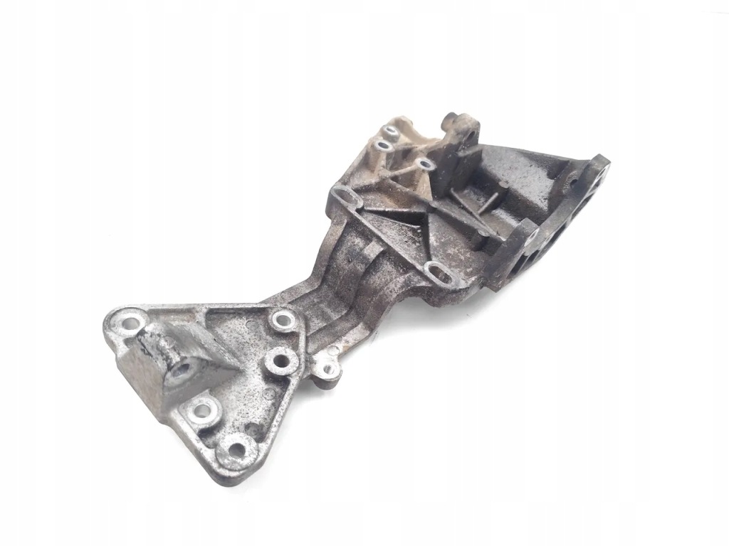 Volvo xc60 кронштейн генератора d5 awd дизель 158kw 215 hp 31316673 2012 Доставка