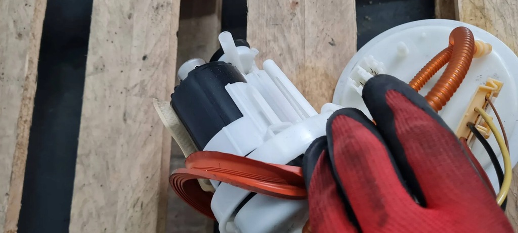 фото №8, S5 8w lift помпа топлива w бака топлива 3.0 tfsi 8w0919087aa s4 b9 8w