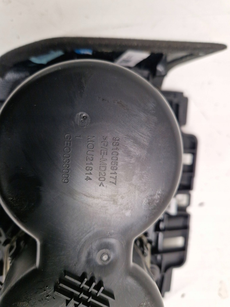 фото №10, Citroen ds7 crossback 2019 кронштейн na чашка панелі приладової панелі