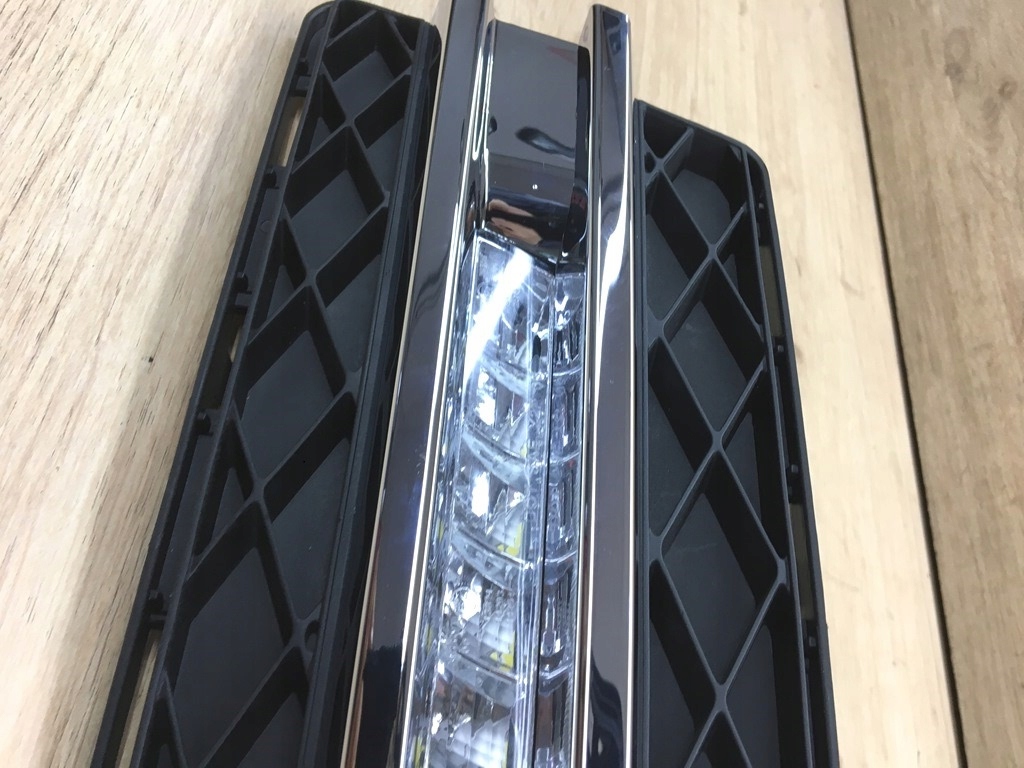 фото №11, Решётка хром левый do glk x204 2008-2012r. свет led drl движение dziennej