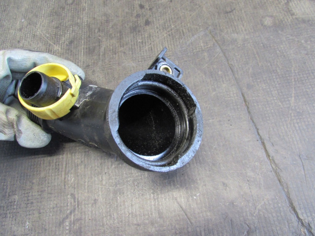 Купить Труба вентиляция картера peugeot partner iii 1.6 ehdi 12-15r 9684362180