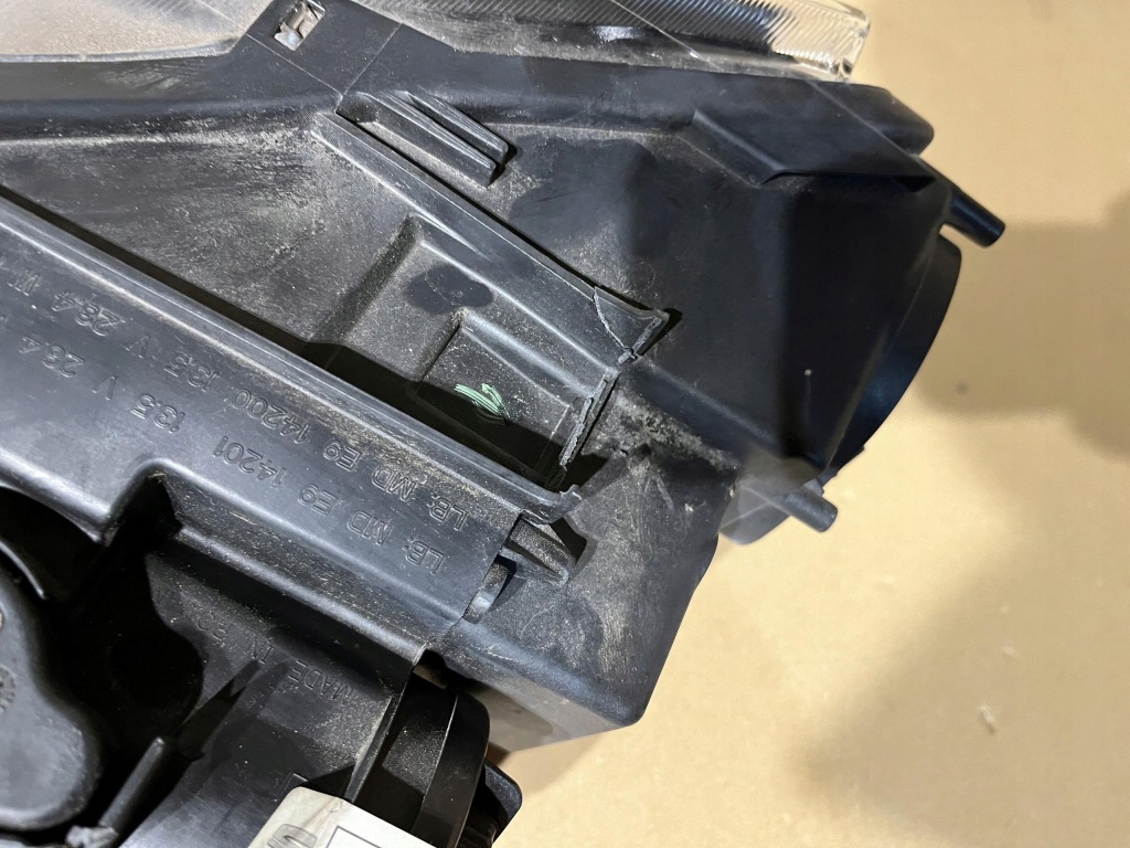 Seat ateca фара правый перед full led 576941008d Недорого