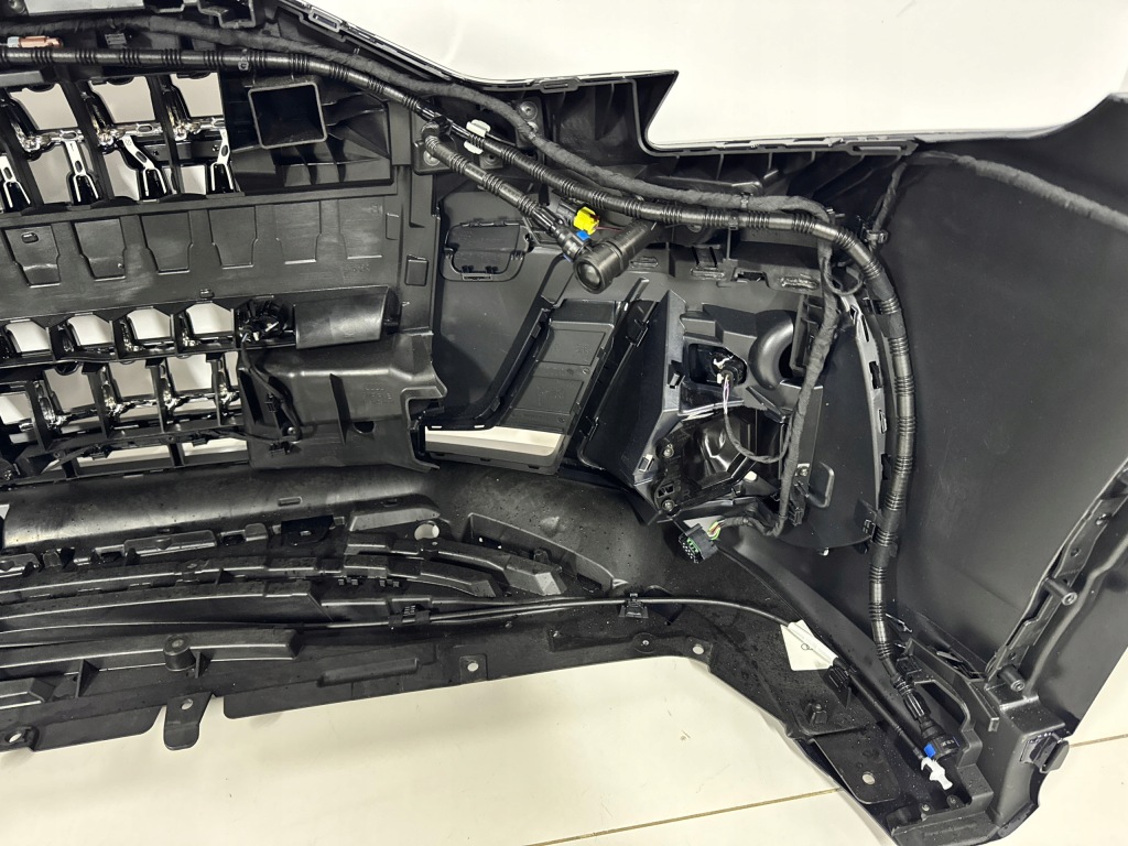 Audi a8 d5 4n0 рестайлінг  бампер перед оригінальний новий в Україні