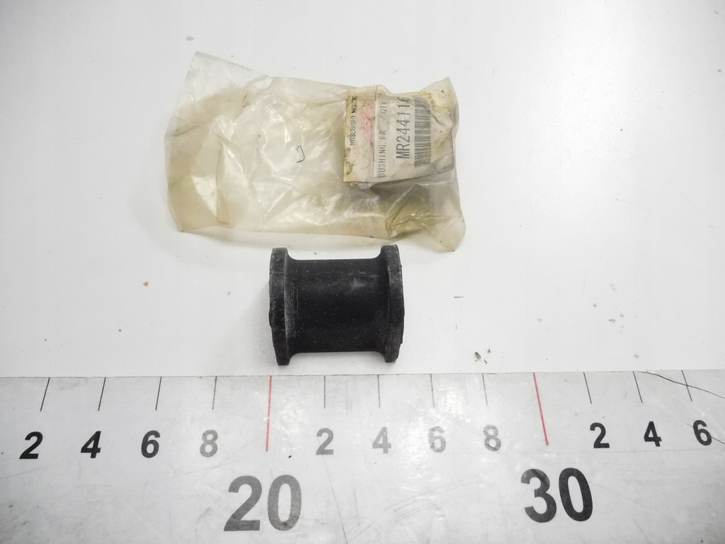 фото №8, Гумовий елемент стабілізатора mitsubishi galant mr244116
