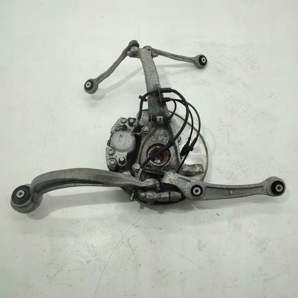 фото №1, Audi a6 c7 поворотный кулак перед левая рычаги комплект