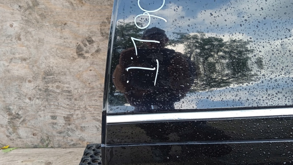 Купить Mercedes w164 дверь задний  левый c197 к покраска