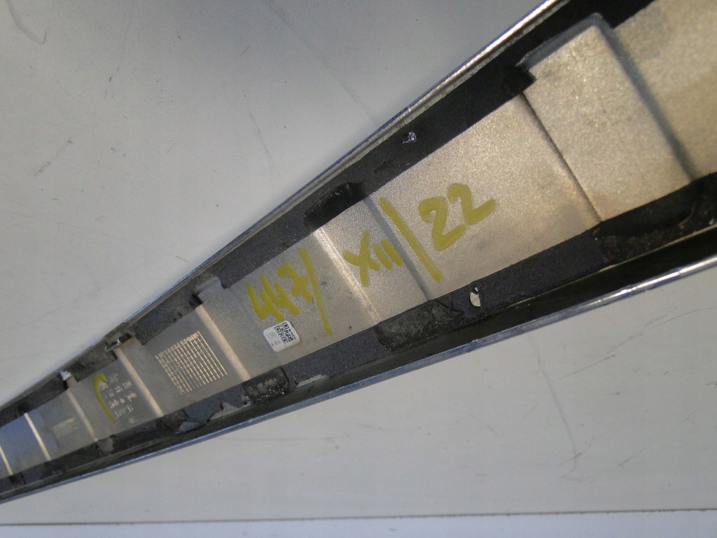 фото №7, Mercedes vito 447 w447 молдинг бампера заднього amg