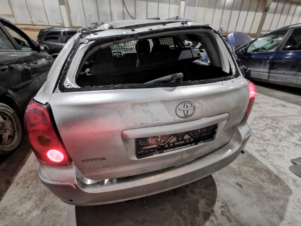 Toyota avensis другое компьютеры 2004 2.0l 150696 150.696 Киев