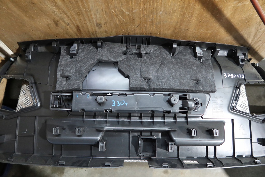 фото №10, Оббивка кришки задня audi q3 83a867979