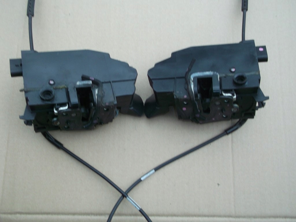 фото №3, Citroen c4 picasso ii замок дверь перед 7 pin