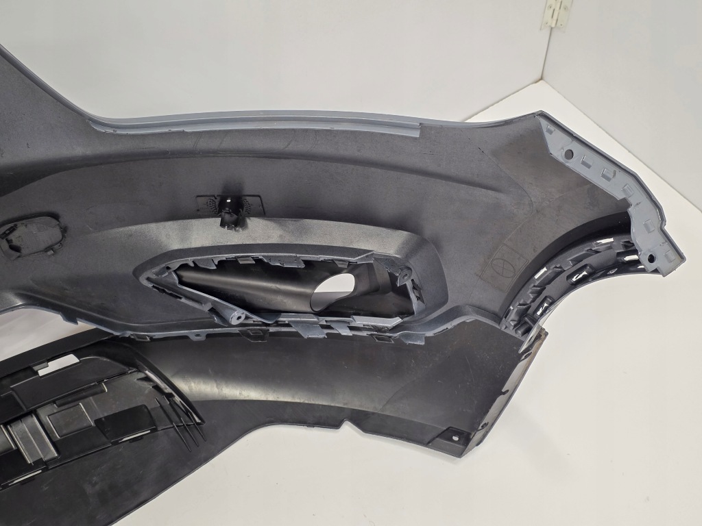 Бампер перед volvo xc40 31449359 31449340 31449343 31449344 + решётки 17 - в Украине