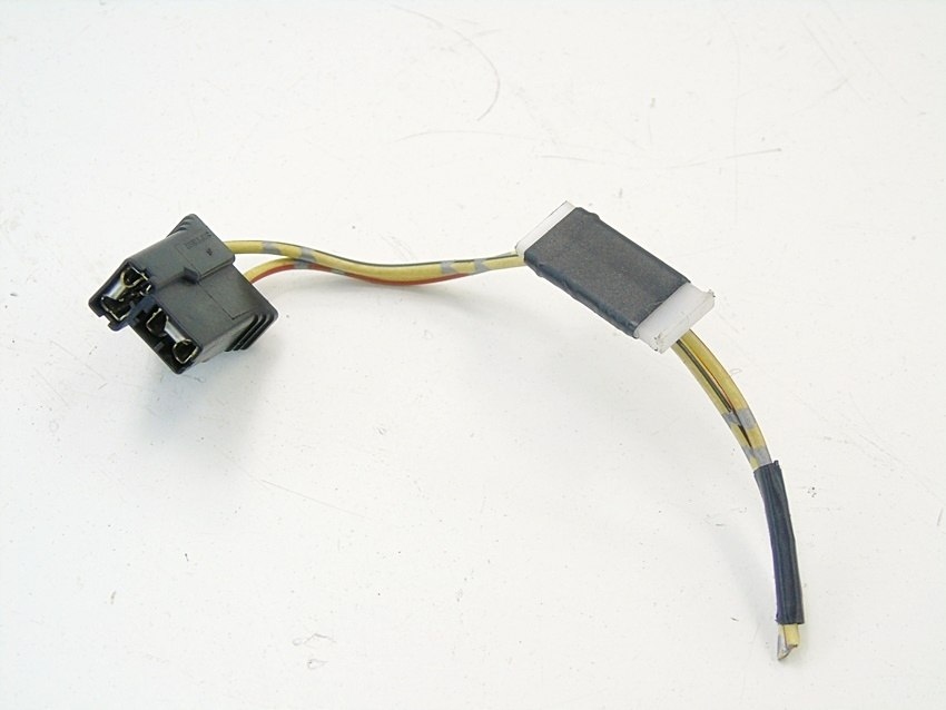 фото №1, Штекер колодка toyota avensis t25 corolla yaris verso rav 4 celica