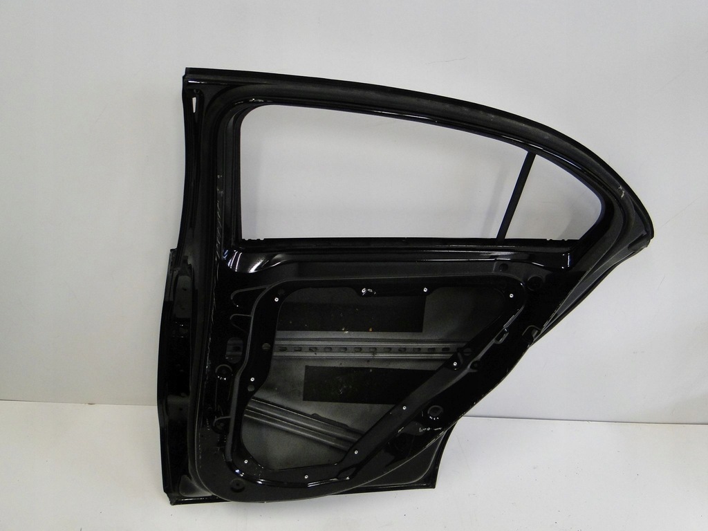 фото №9, Mercedes a klasa w176 176 дверь задние правое