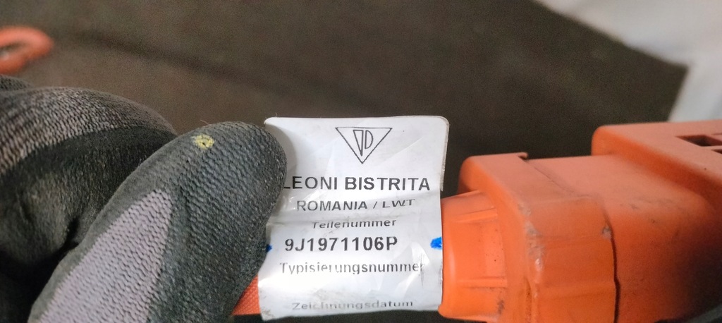 фото №8, Разъём шланг зарядки porsche taycan 9j1