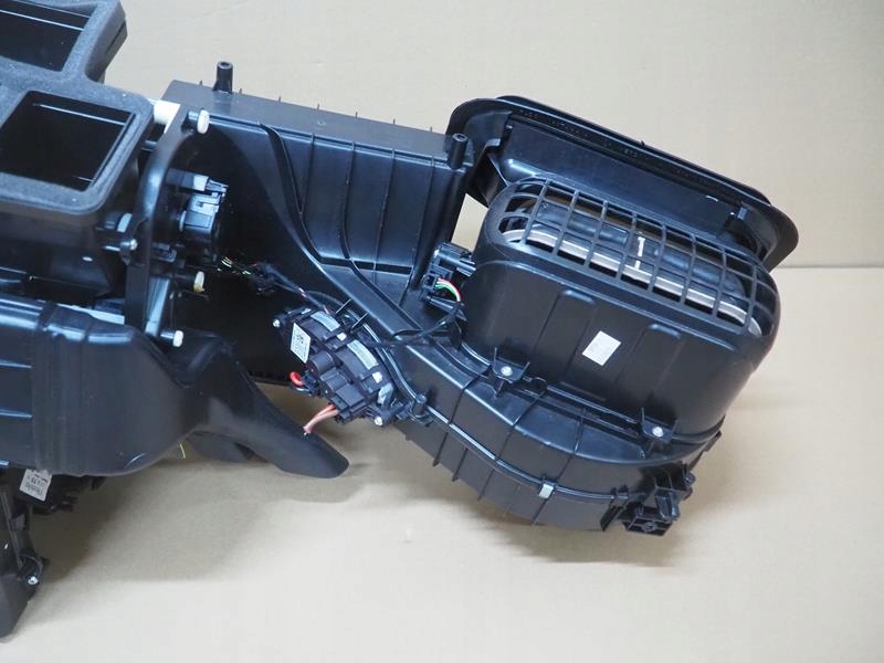 фото №6, Отопитель воздуходувка mercedes eqb x243