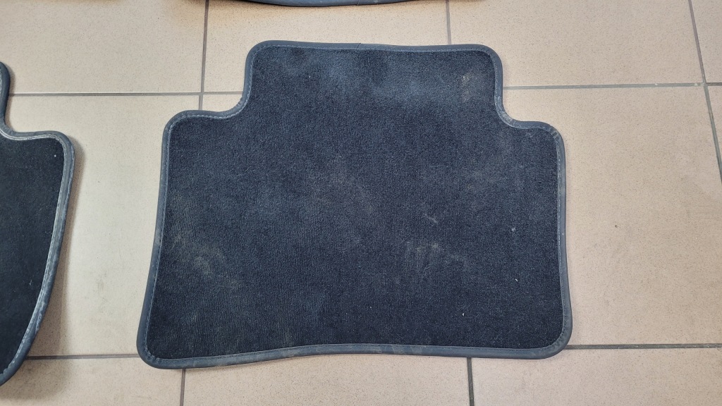 Mercedes w206 c200 23r оригинальные коврики велюровые комплект универсал с Разборки