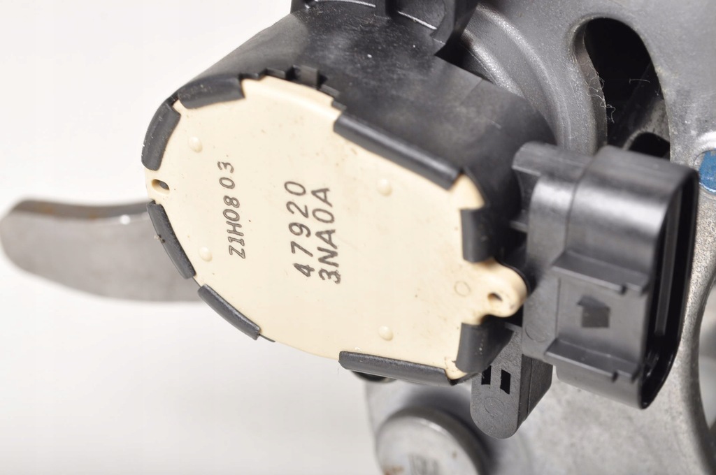 фото №9, Nissan leaf i ze0 педаль тормоза gaz датчик 47920 3na0a