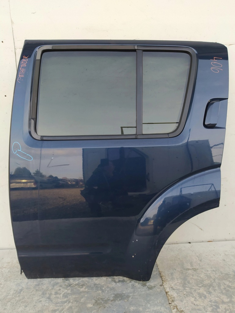 фото №1, Nissan pathfinder r51 дверь левая левый задняя задние