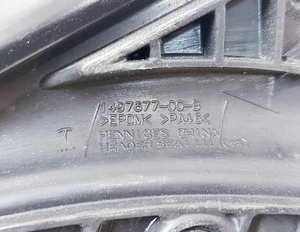 Tesla y model y 23r. молдинг дахова прокладка ліва 1495730-40-c Оригінал